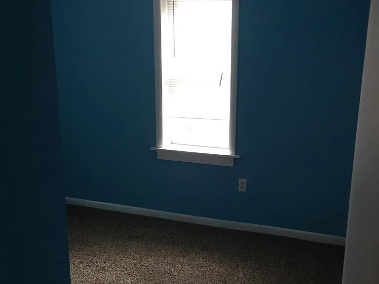 466 Crescent St — Photo 7