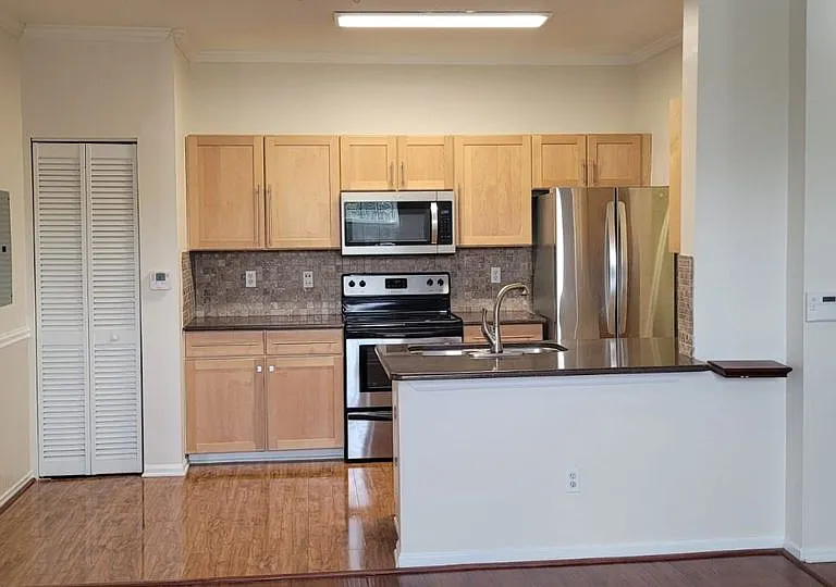 14328 Fredricksburg Dr #601 — Photo 10