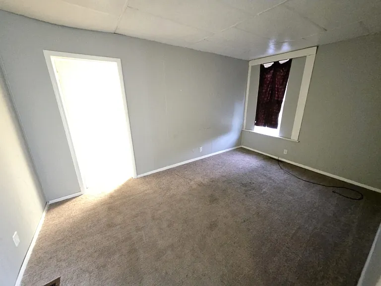 801 W North St #3 — Photo 7