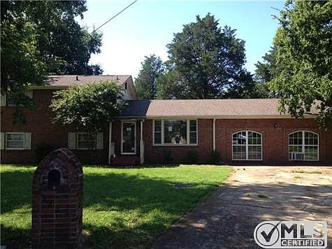 3rd image of 3225 Healy Ct