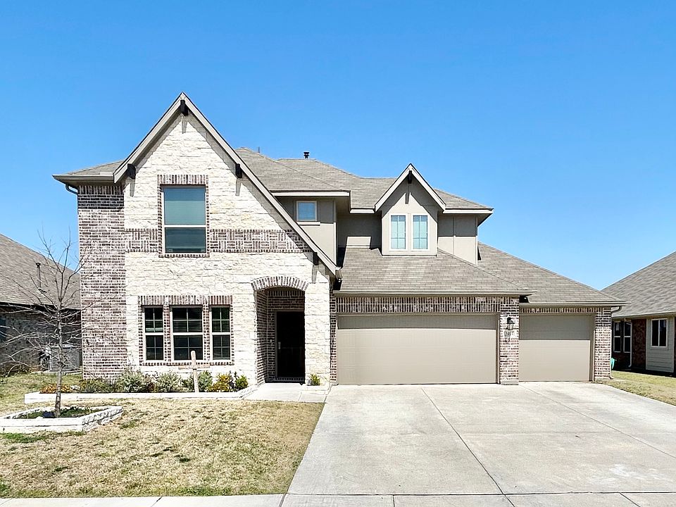1st image of 3404 Wildwood Dr