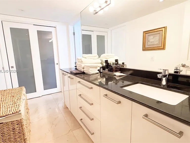 1541 Brickell Ave #A1801 — Photo 38