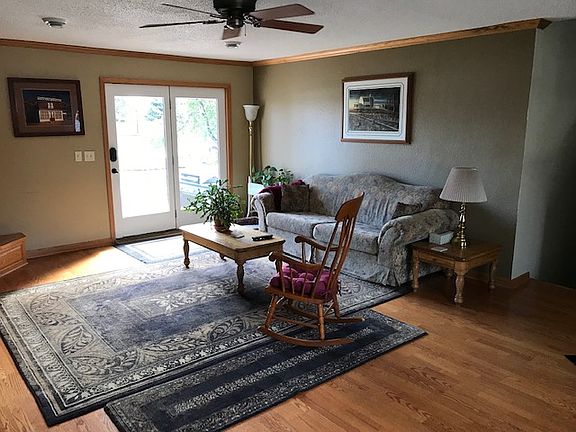 Main level living room