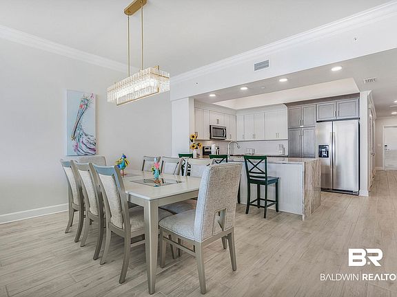 5th image of 533 E Beach Blvd #1003