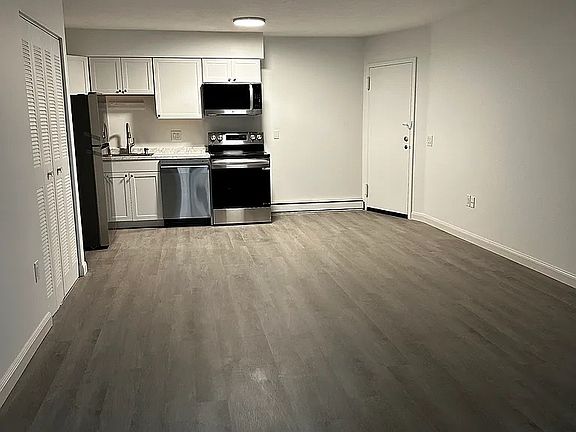 3rd image of 167 Mansion Rd #193