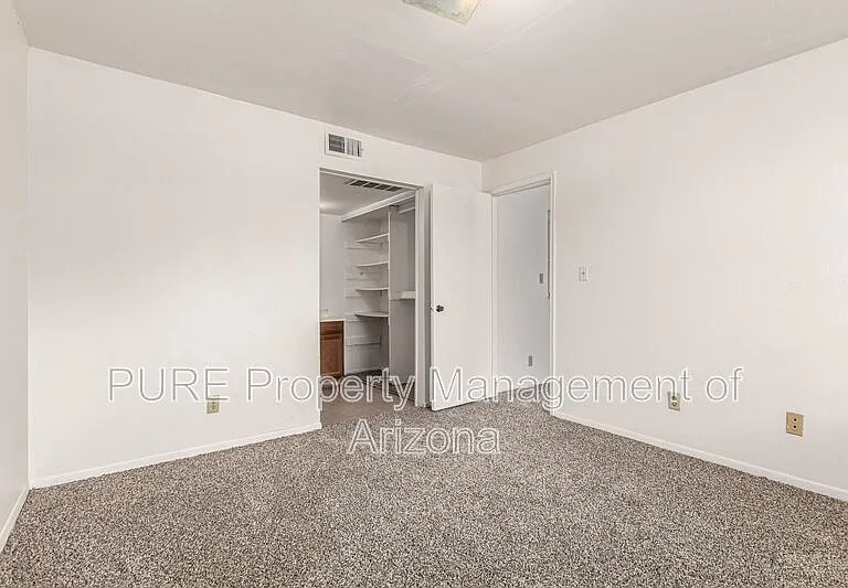 810 W 2nd St #D — Photo 20