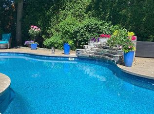 221 College Park Rd, Fall River, MA 02720