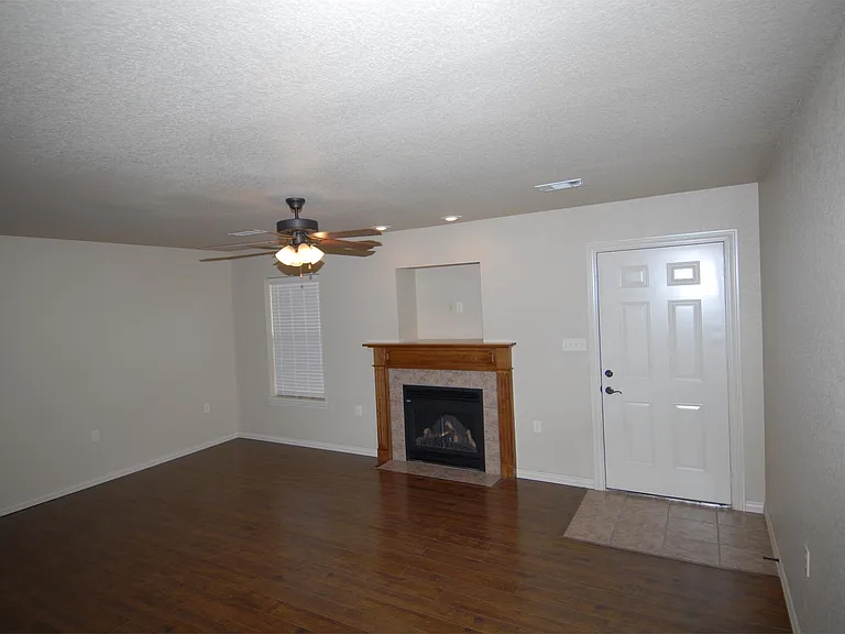 3493 W Chevaux Dr — Photo 3