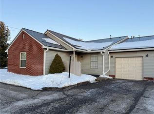 502 Brookstone Ct, Butler, PA 16001