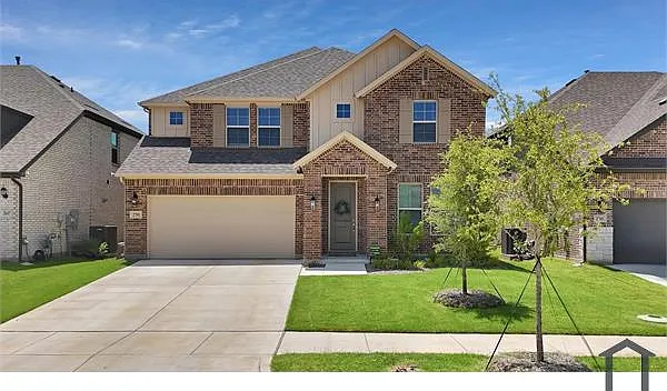 2701 Classical Dr — Photo 2