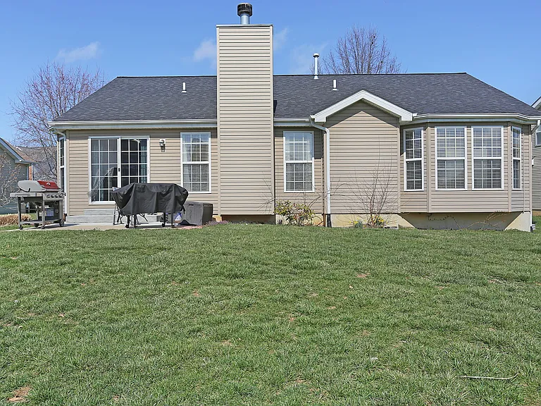 814 Cone Flower Dr — Photo 23