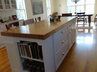 2768 Kalawao St #30, Honolulu, HI 96822