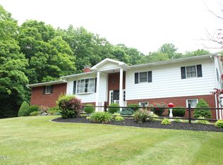 1392 Horseman Branch Rd, Everett, PA 15537