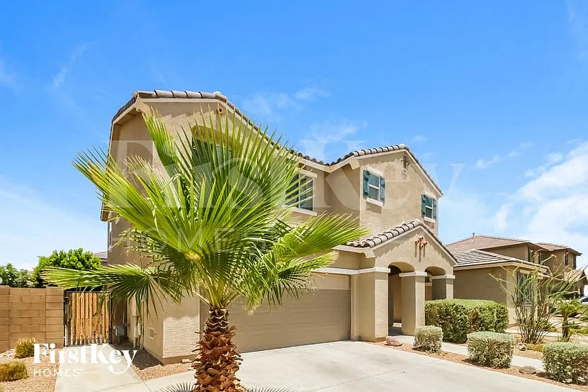 4 bed, 2.5 bath, 2117 sqft, $2,740 — Photo 2