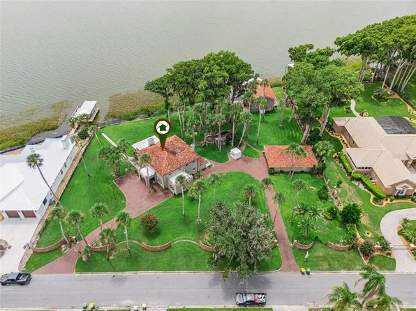 801 LAKE SHORE DRIVE, LEESBURG, FL 34748