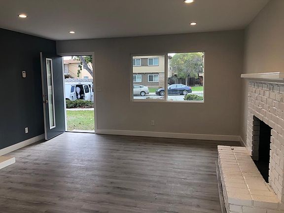 4th image of 1363 Kingfisher Way APT 3