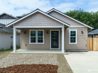 117 7th St SW, Long Beach, WA 98631