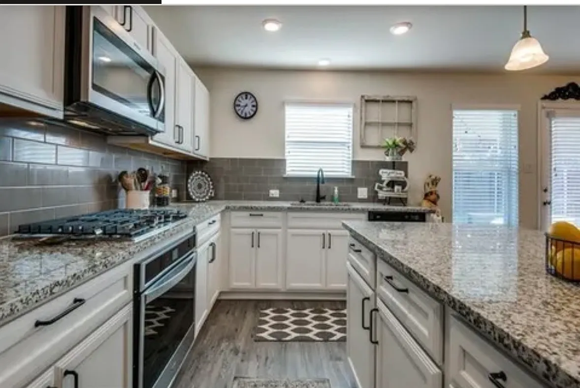 3 bed, 1771 sqft, $2,250 — Photo 3