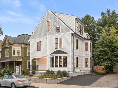 74 Boston St, Somerville, MA, 02143