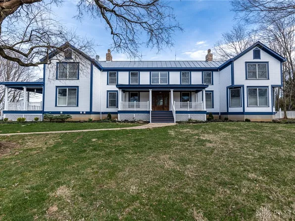 2696 Wilmington Rd, Lebanon, OH 45036