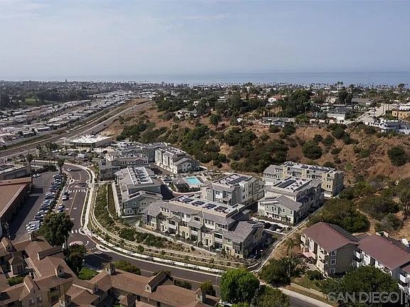 3rd image of 1108 Sea Glass Way