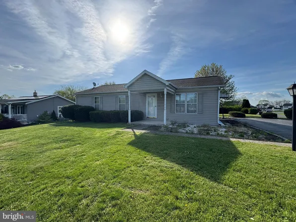 44 Sunset Ave, Chambersburg, PA 17202
