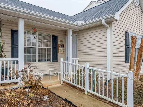 107 Hammett Grove Ln, Greer, SC 29650