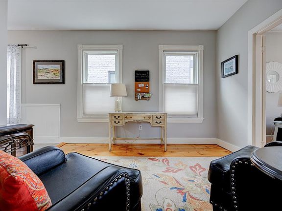 Sitting room with desk