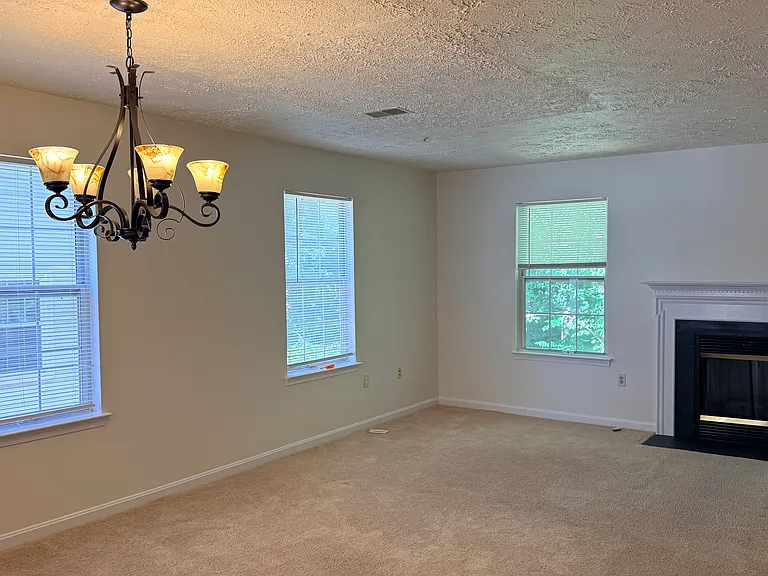 7290 Mahogany Dr — Photo 3