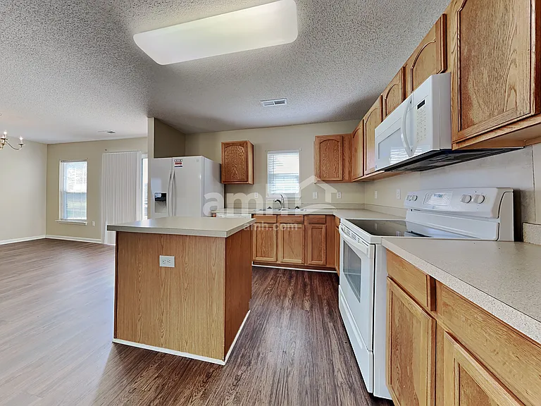 5001 Athol St — Photo 4