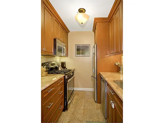 Sold by Douglas Elliman | media 19