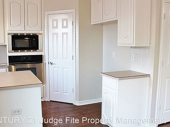5th image of 308 Larkspur Ct