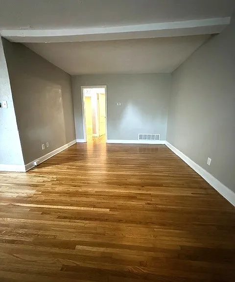 137 Roberta Dr — Photo 2
