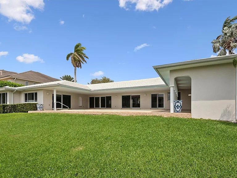 40 Isla Bahia Dr — Photo 31