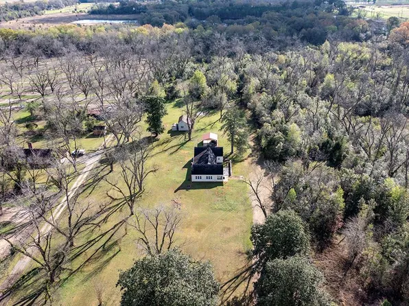 3404 Radium Springs Rd, Albany, GA 31705