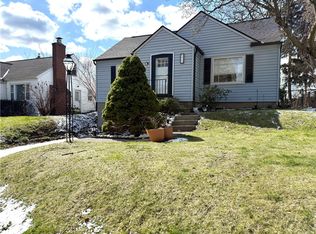 573 Falstaff Rd, Rochester, NY 14609