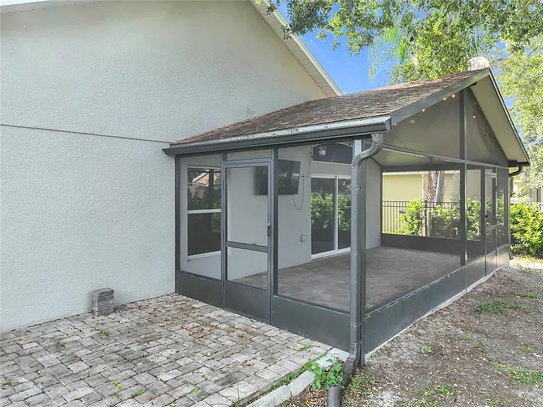 1045 Willow Branch Dr — Photo 58