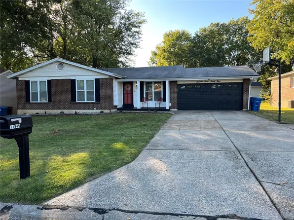 11949 Roseview Ln, Saint Louis, MO 63138