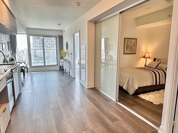 5th image of 181 Dundas St E Unit 1806