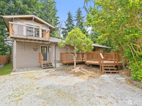 383 E Piper Way, Camano Island, WA 98282