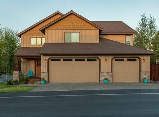 61146 Ridge Falls Pl, Bend, OR 97702