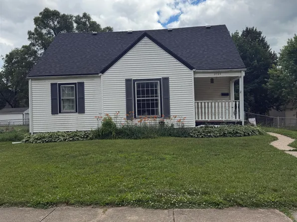 2924 Gladstone Ave, Rockford, IL 61101
