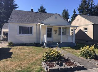 614 4th St SW, Puyallup, WA 98371