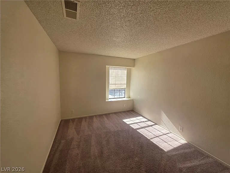 4801 Fiesta Lakes St — Photo 54