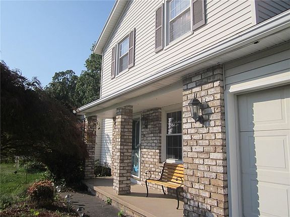 2nd image of 42 Bramblewood Ln W