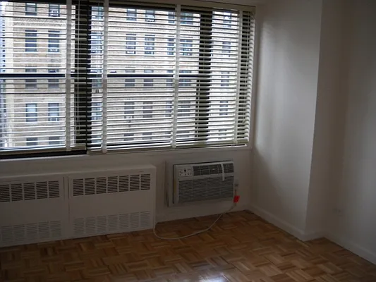 Rented by Realty Operations Group | media 2