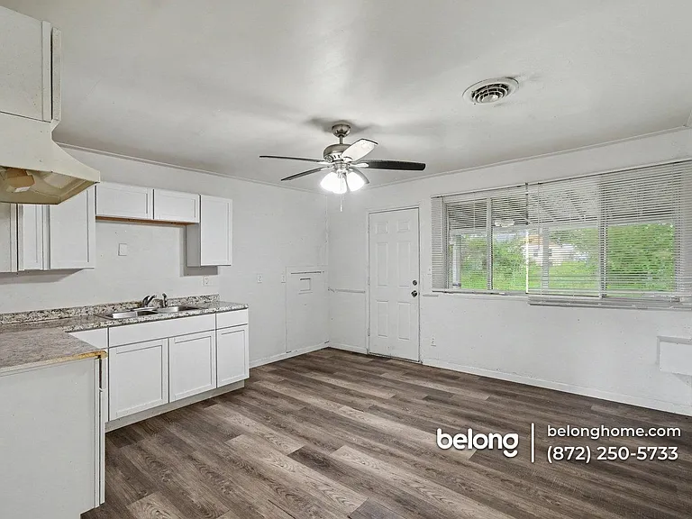 36 Saint Columba Dr — Photo 5