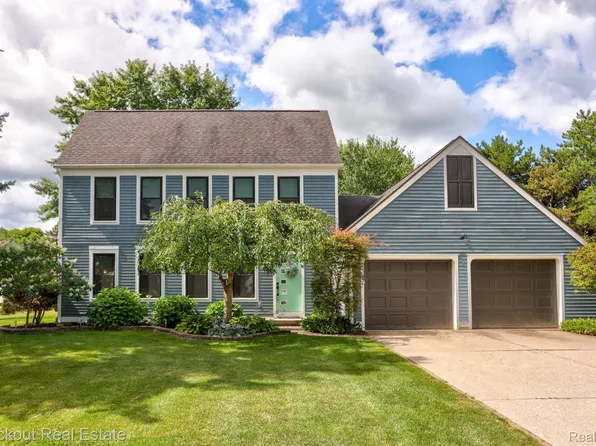 7 Rupprecht Ct, Frankenmuth, MI 48734