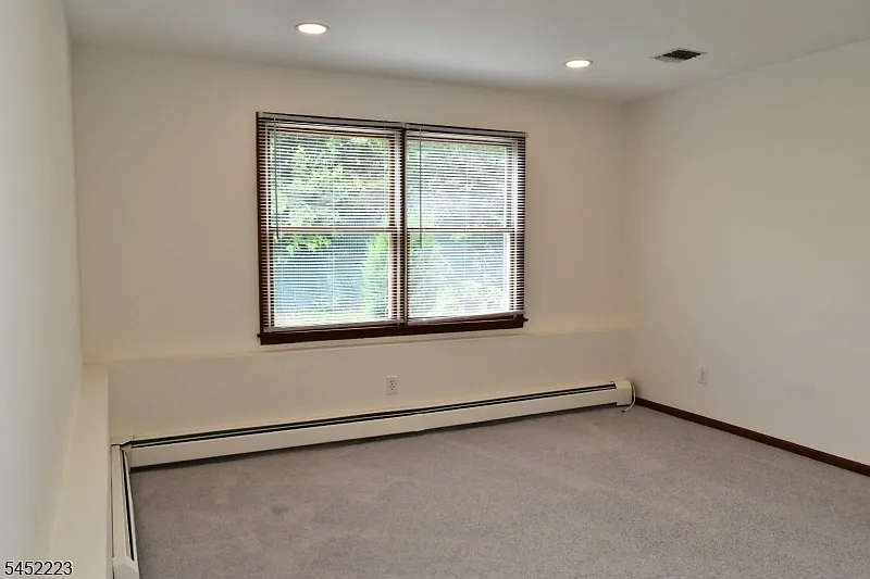 2 bed, 1.0 bath, $2,500 — Photo 4