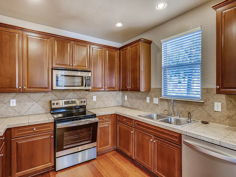 6378 S Xanadu Way — Photo 16
